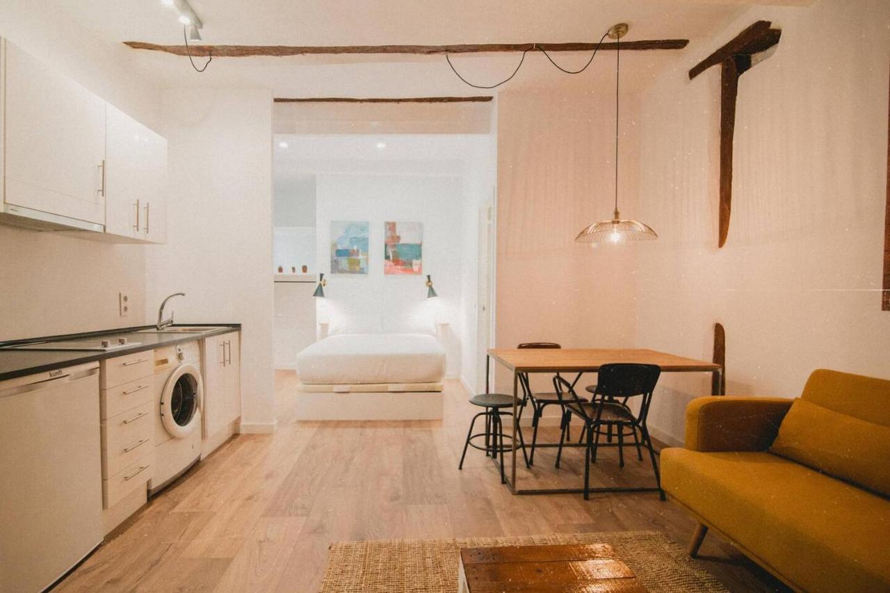 Charming Design Apartment Reina Sofia Madri Exterior foto